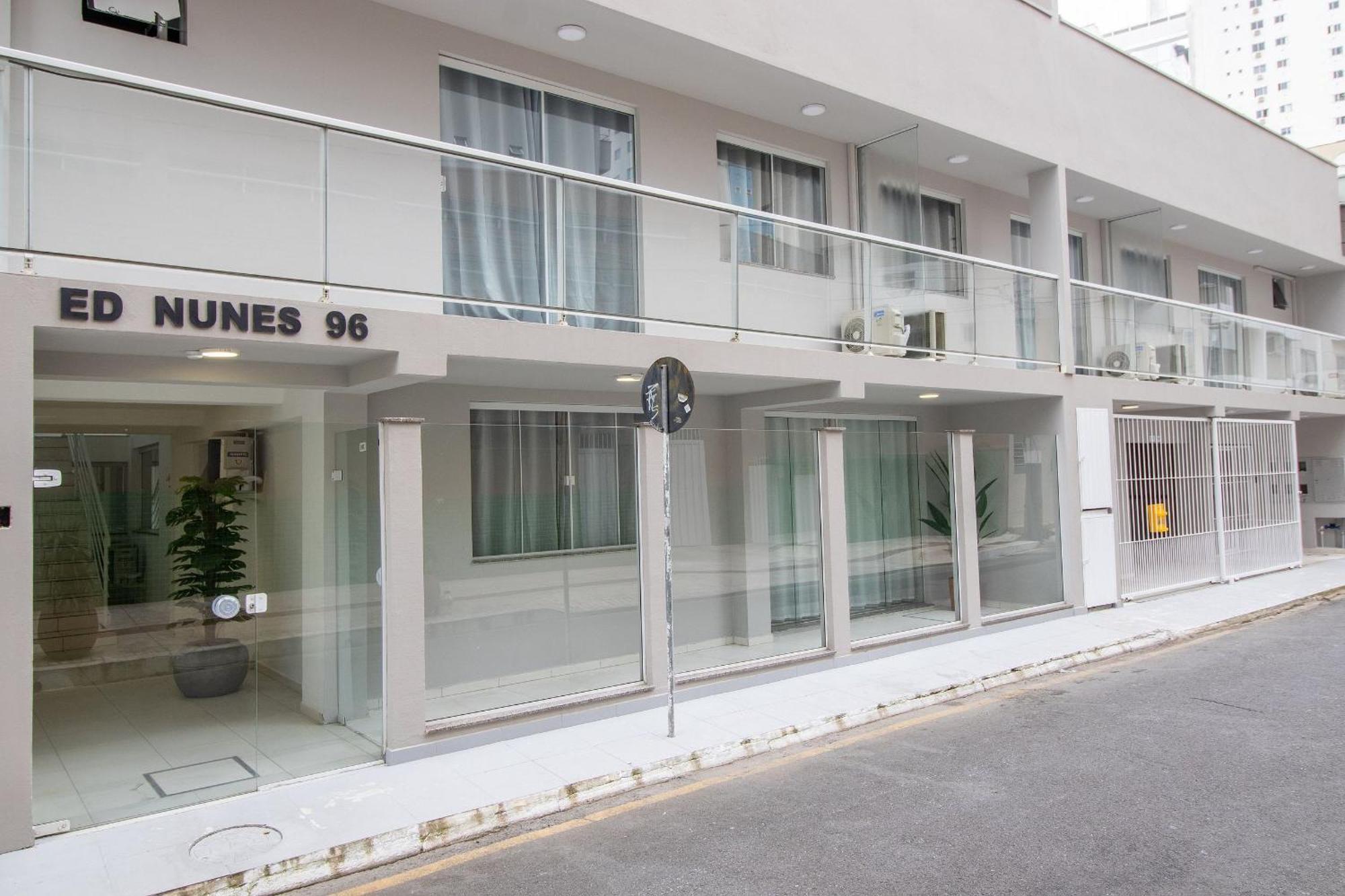 Nun21 - 2dorm, Sacada, Garagem, Tv Smart Apartamento Balneario Camboriu